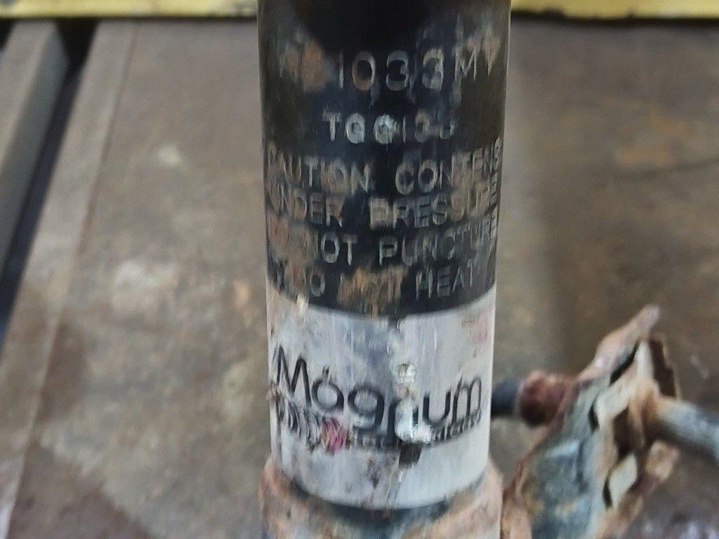 Амортизатор передний правый WKU4EM Nissan Almera - Фото 8