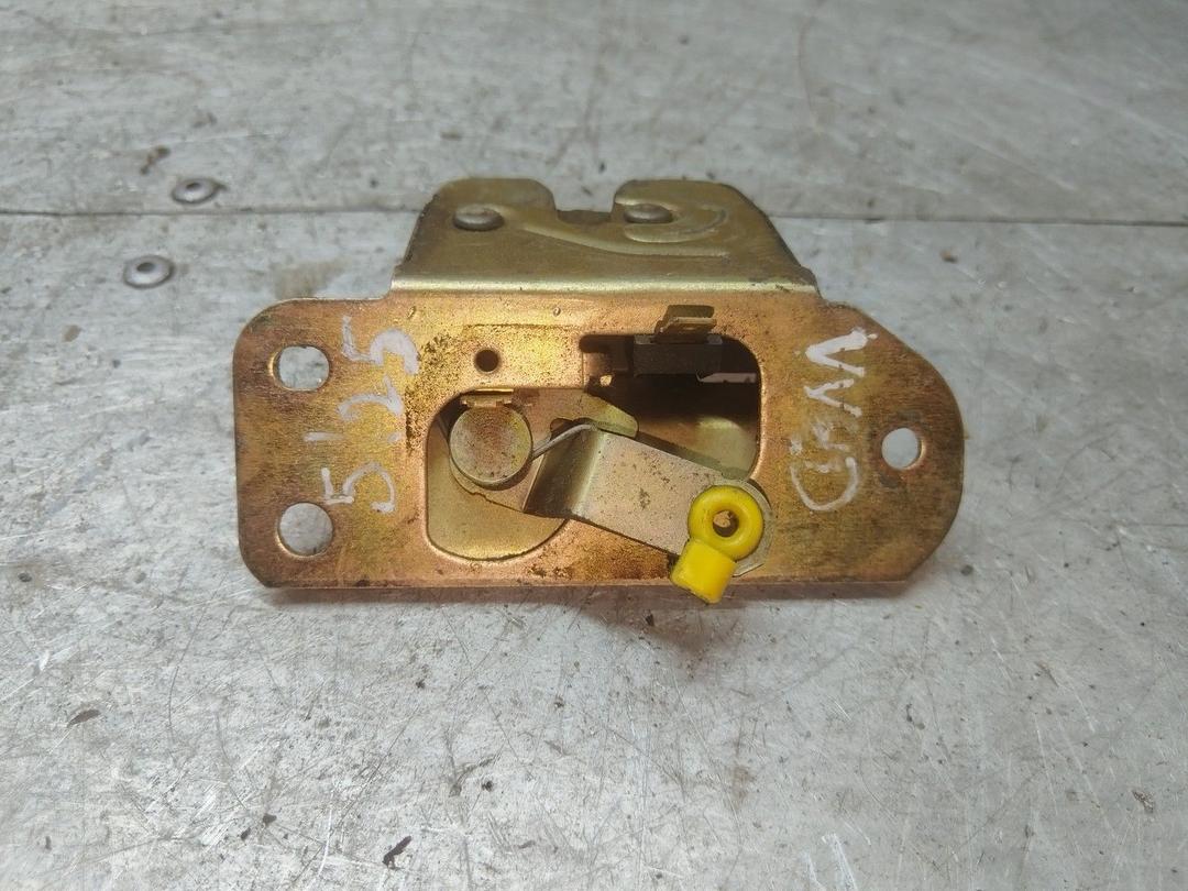 Замок багажника VUKZP0 Volvo V40 купить с доставкой