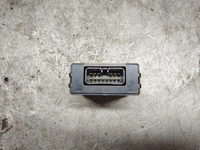 Блок управления (другие) 1BMVL8 Toyota Yaris - Фото 4