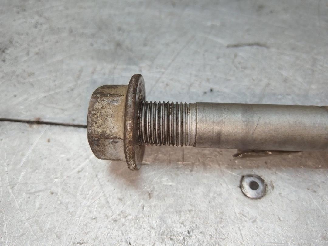 Болт NBOLYI Citroen C5 - Фото 2