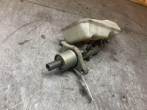 Цилиндр тормозной главный Z2U27S Ford Focus купить с доставкой