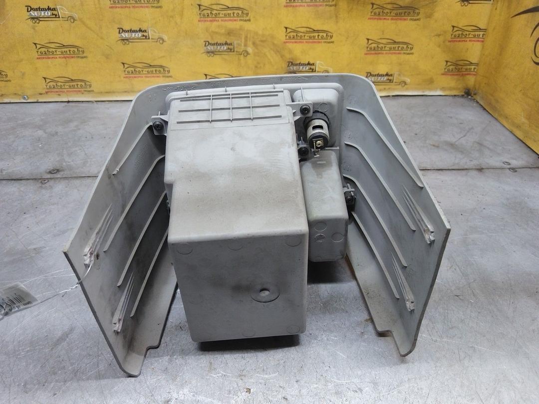 Вещевой ящик центральной консоли NFU7YQ Hyundai Trajet купить в магазине запчастей бу