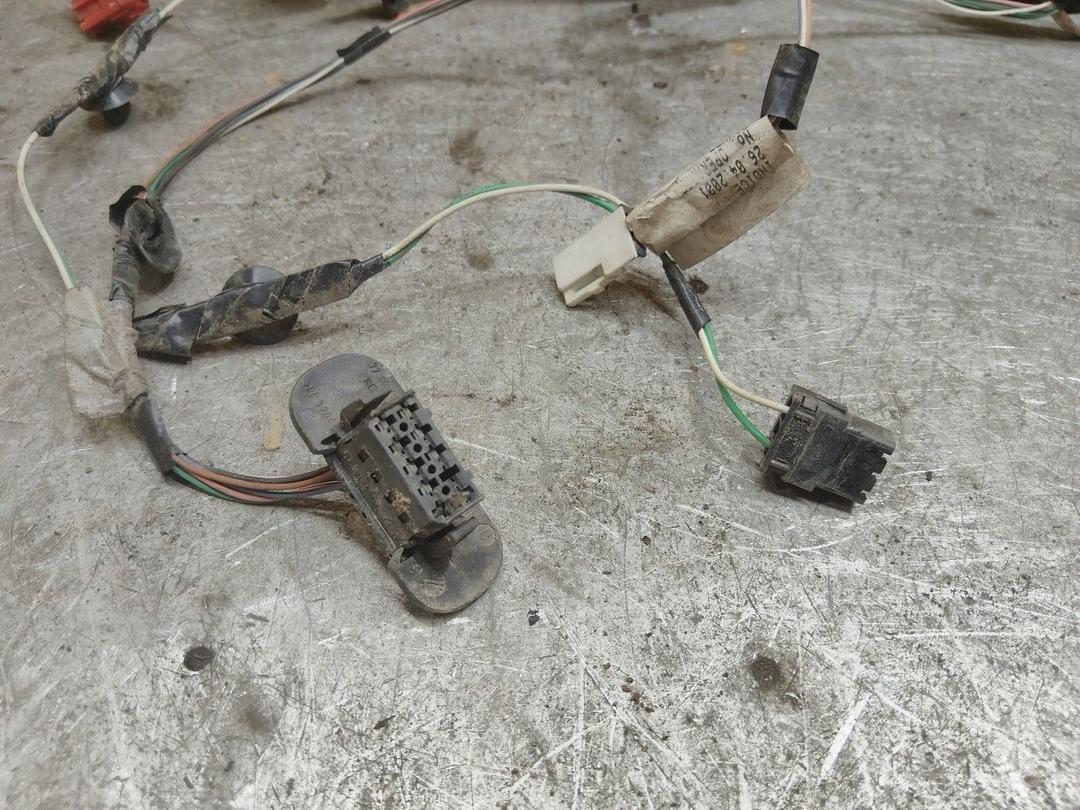 Проводка двери передней правой G9ZZCQ Renault Scenic купить в магазине запчастей бу