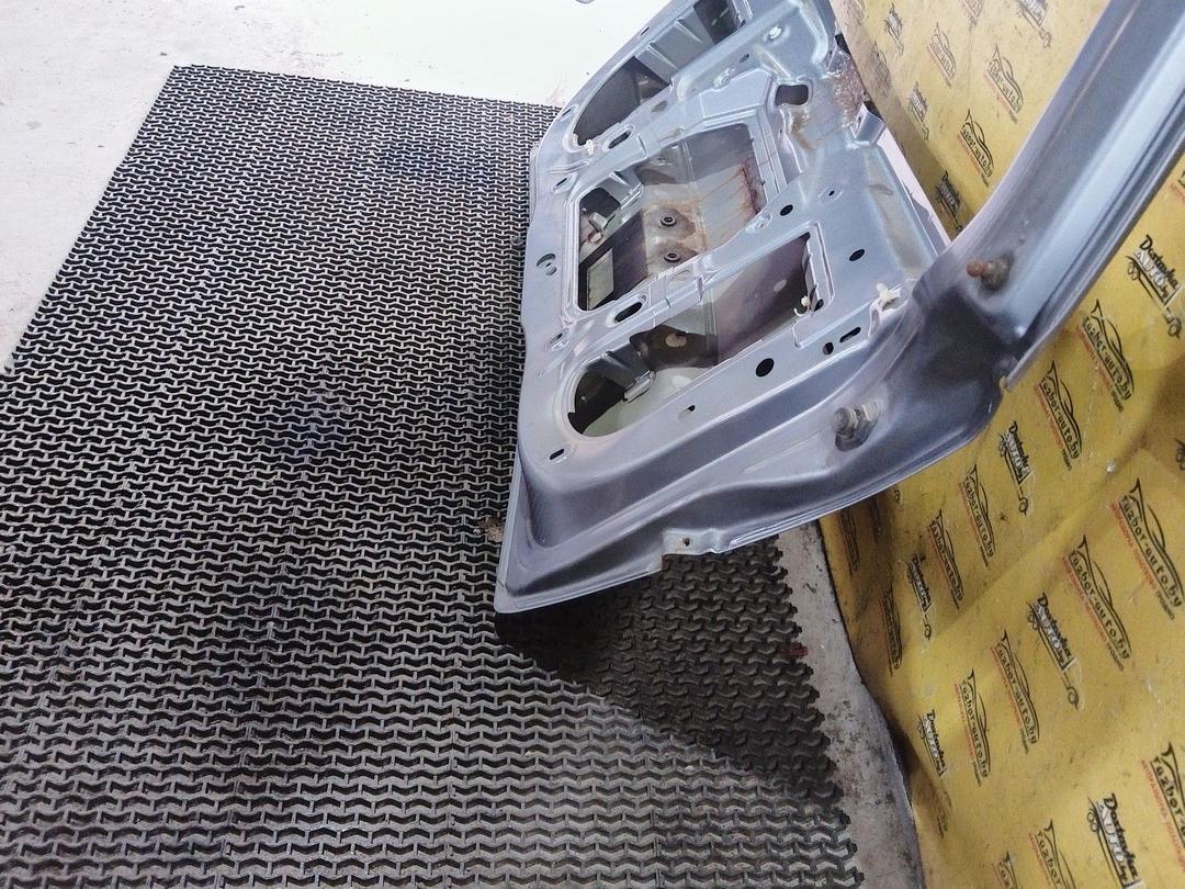 Крышка багажника (дверь 3-5) 4602H0 Opel Zafira undefined