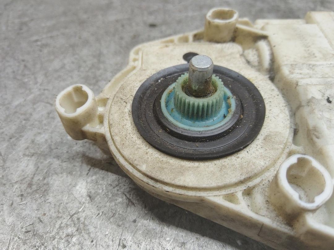 Моторчик стеклоподъемника передний левый 426RIT Peugeot 307 купить