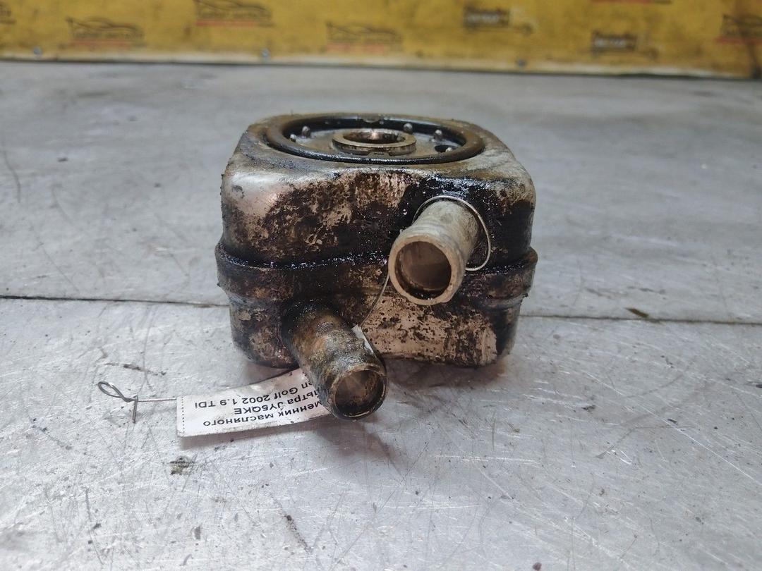 Теплообменник масляного фильтра JY5QKE Volkswagen Golf купить