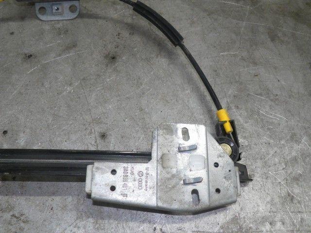 Стеклоподъемник задний левый 3Y3PH5 Volkswagen Passat купить в магазине запчастей бу