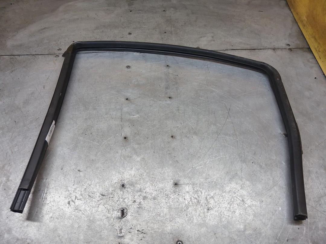 Уплотнитель двери задней левой 0O6IFF Nissan Note - Фото 2