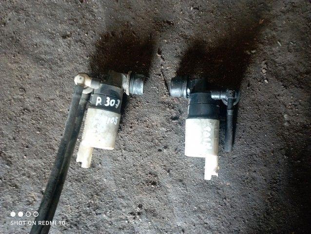 Насос (моторчик) омывателя стекла VUZ8ND Peugeot 307