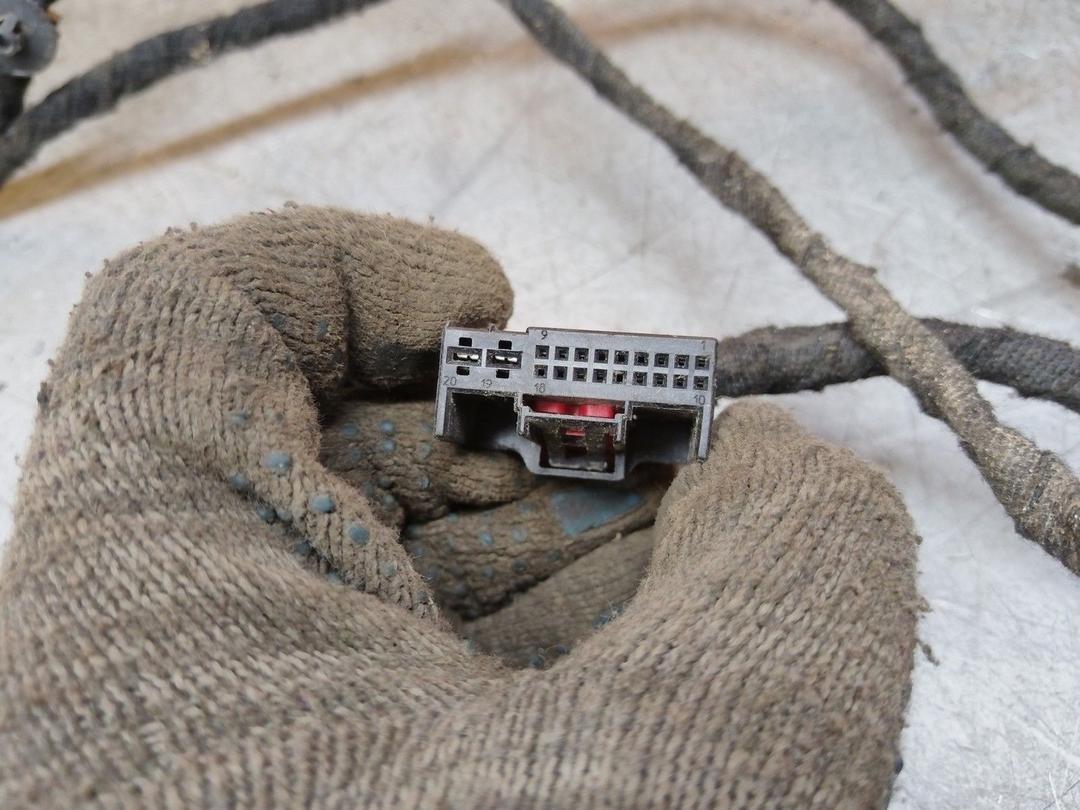 Проводка двери передней правой VS0OYY Volkswagen Passat - Фото 3