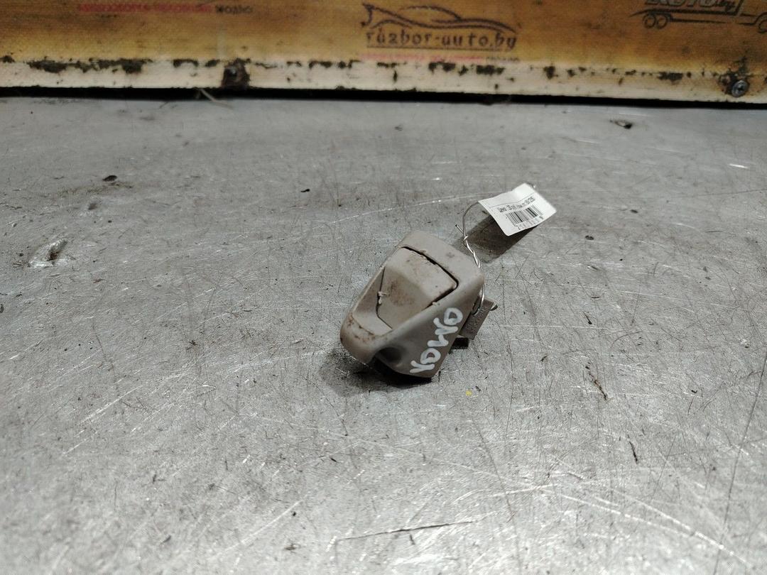 Крепление (крючок) солнцезащитного козырька OMD6QU Volvo S40 - Фото 1