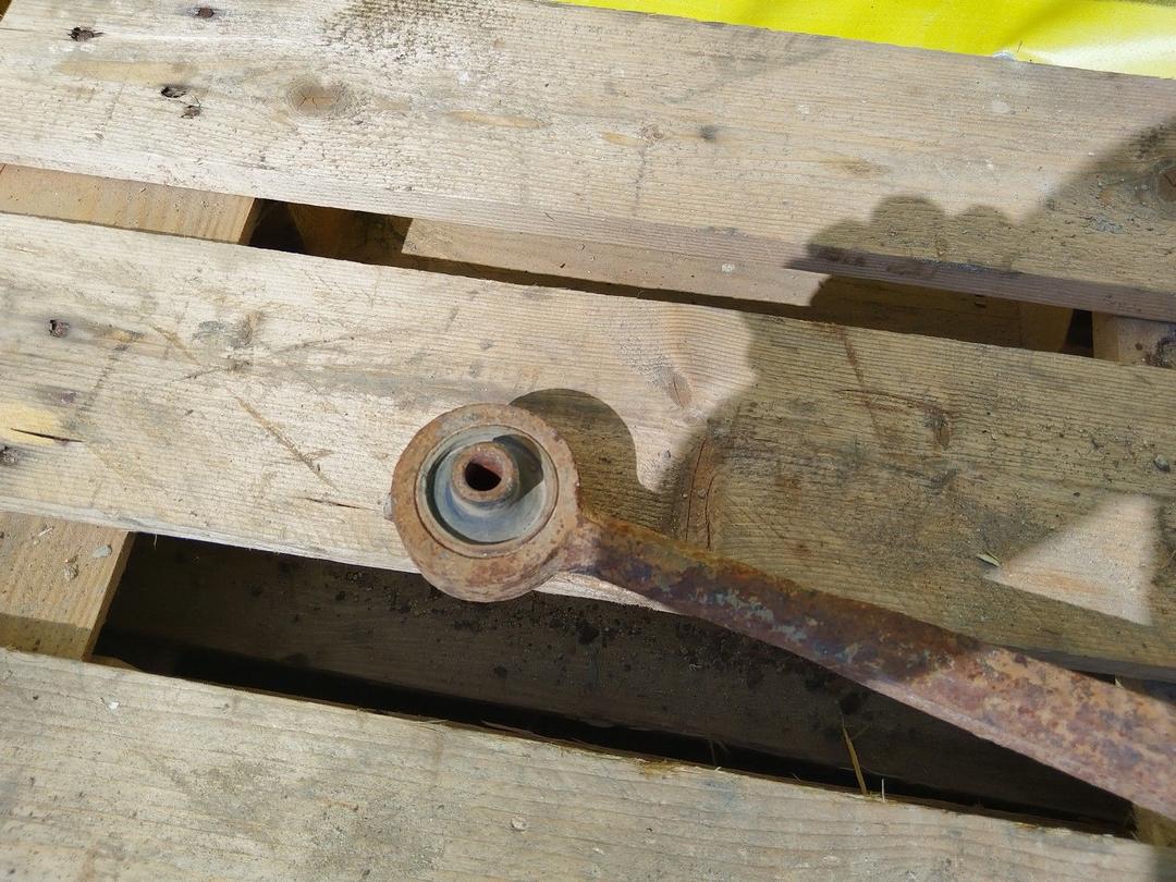 Стабилизатор подвески (поперечной устойчивости) передний 53FZ64 Audi 100 купить на авторазборке