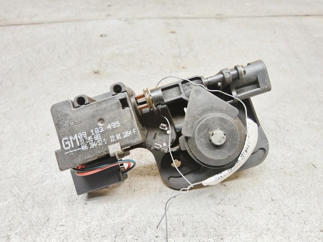 Кнопка открытия багажника FKFU4G Opel Meriva купить