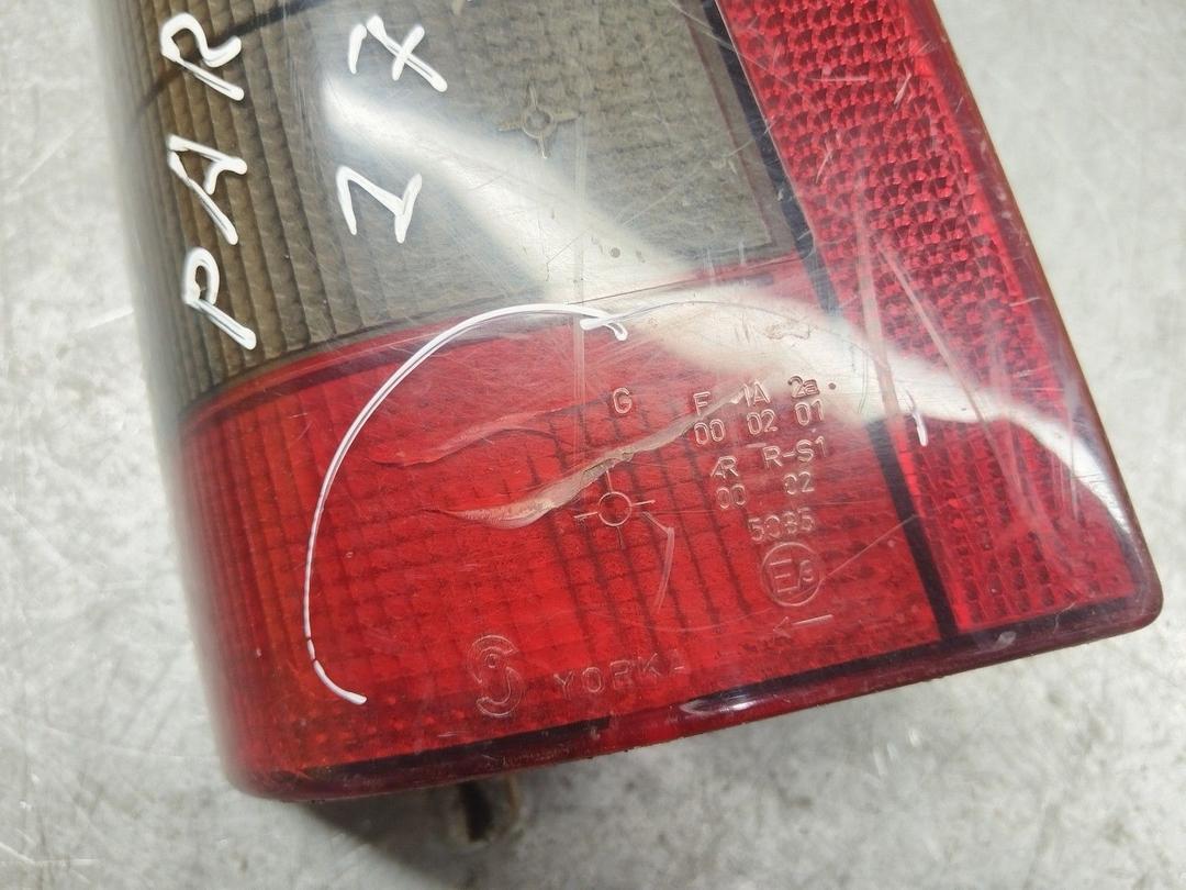 Фонарь задний левый Q2Y2YM Peugeot Partner купить с доставкой