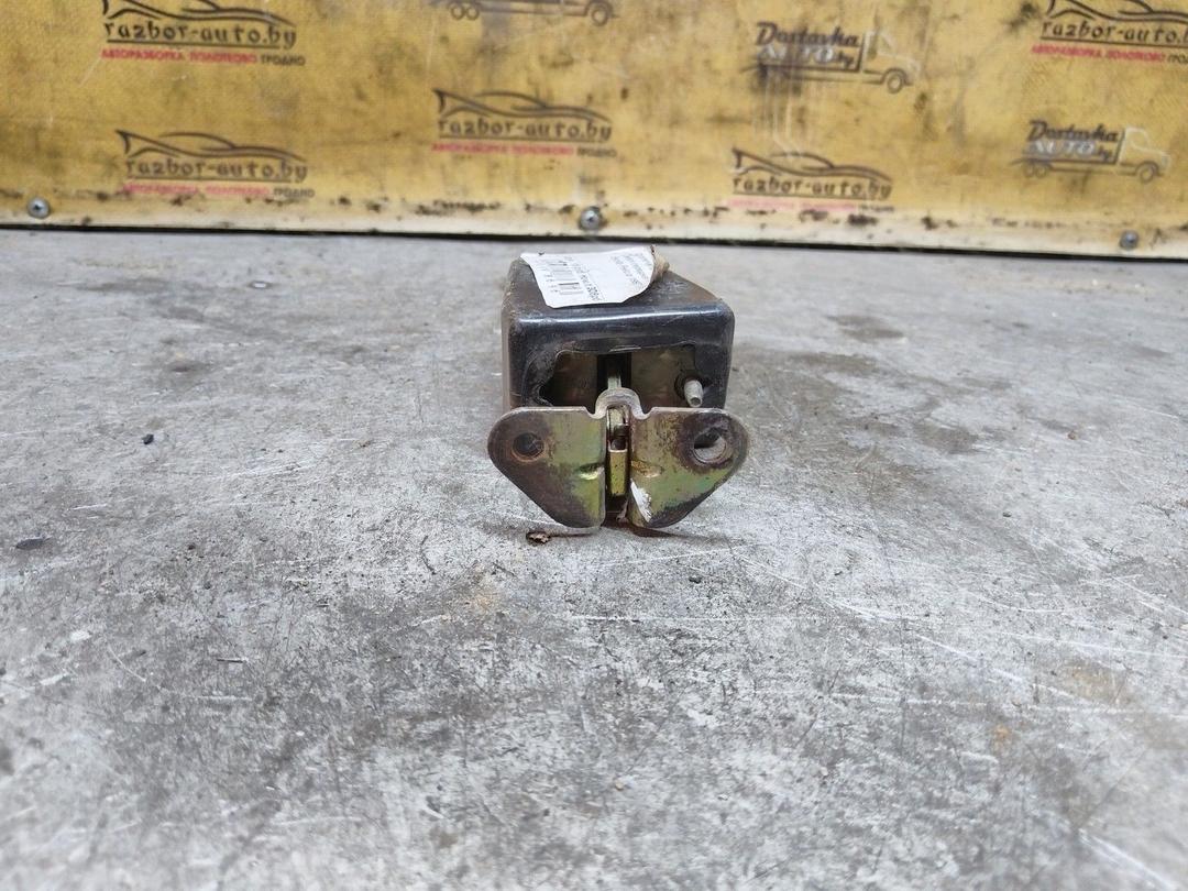 Ограничитель открывания двери передней VW2NY9 Skoda Felicia купить на авторазборке