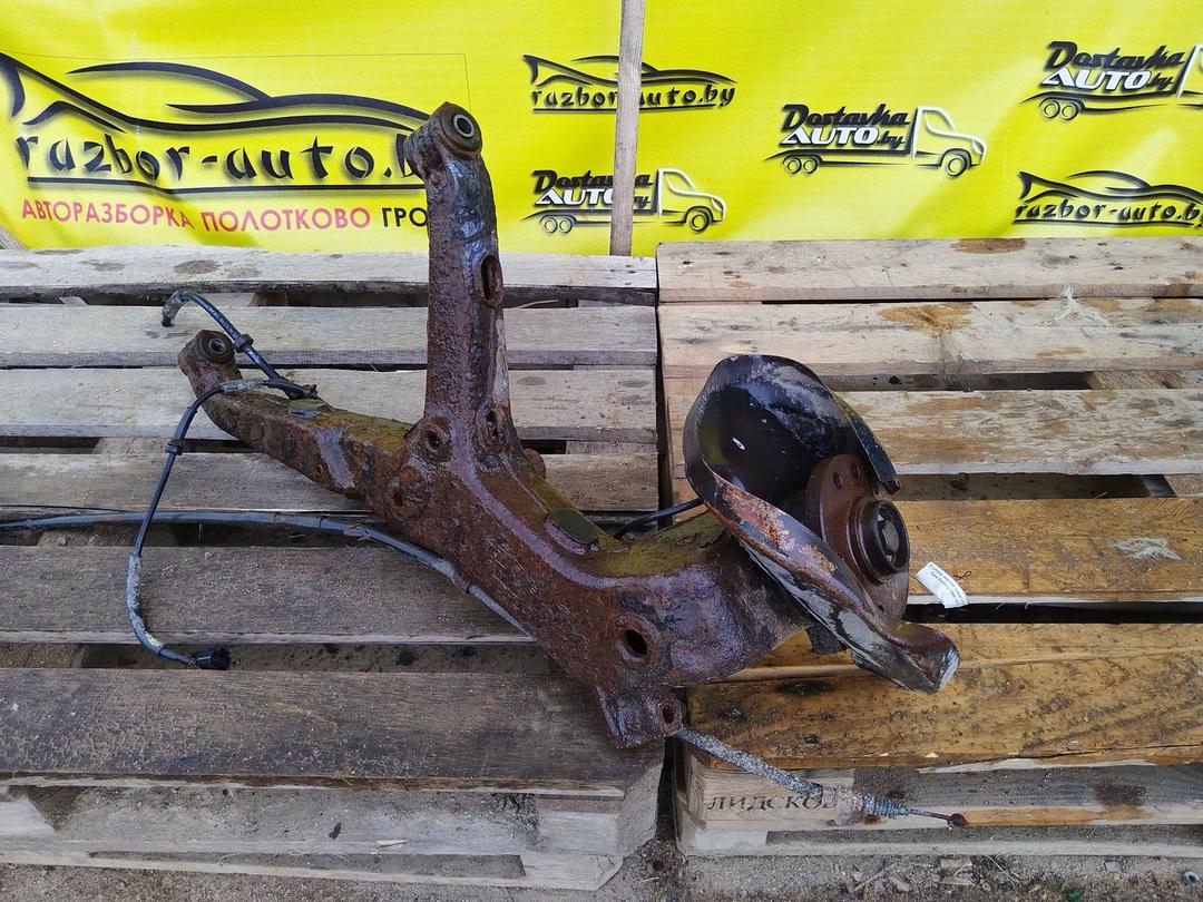 Ступица задняя левая L4V1XR Ford Galaxy