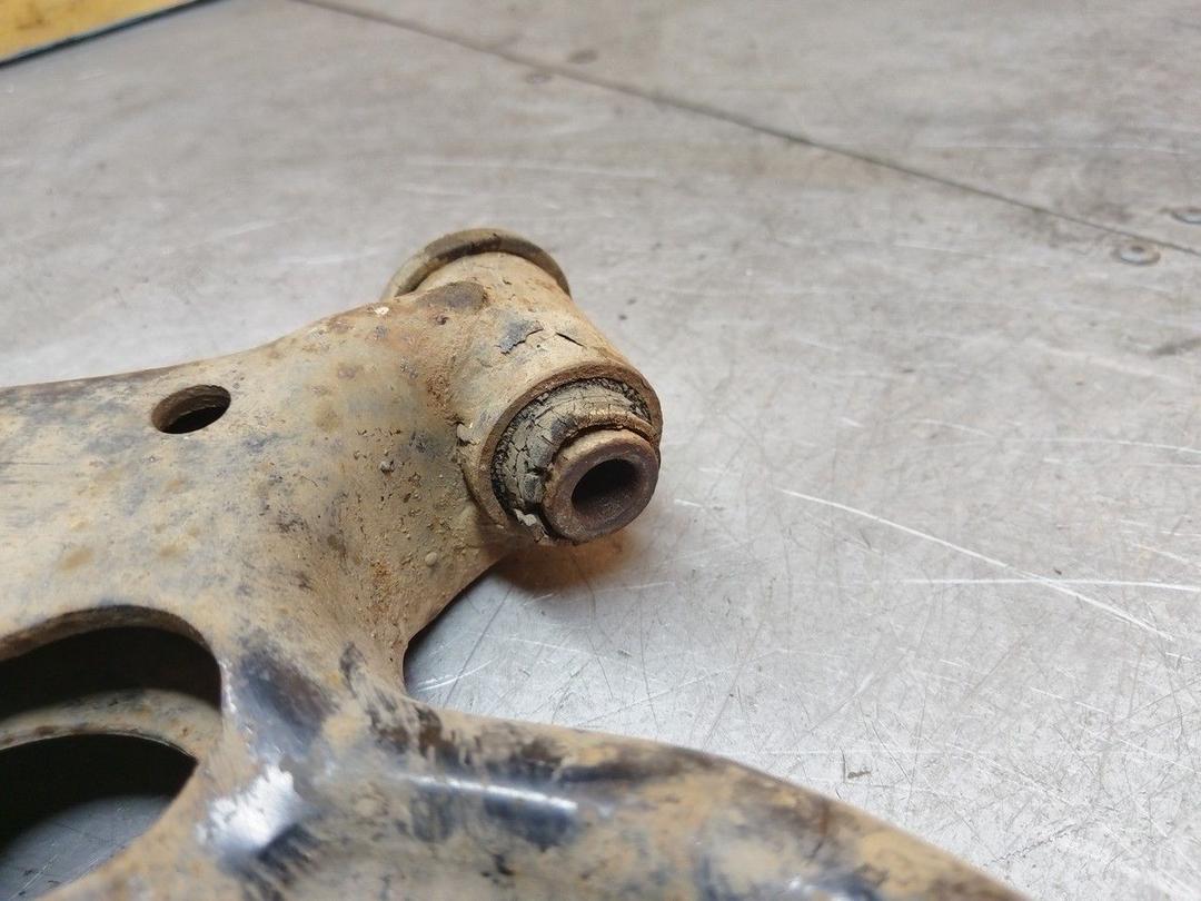 Рычаг передний левый SIN4CV Mazda Premacy - Фото 5