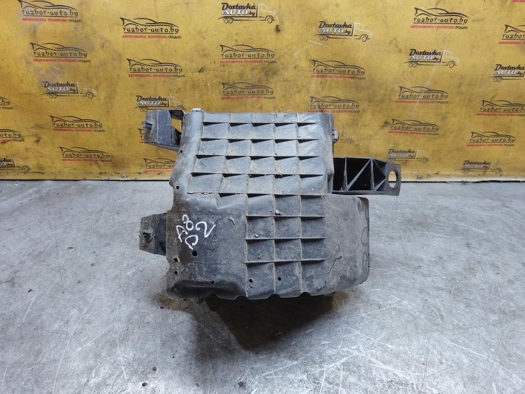 Корпус воздушного фильтра DV94ZT Audi A8