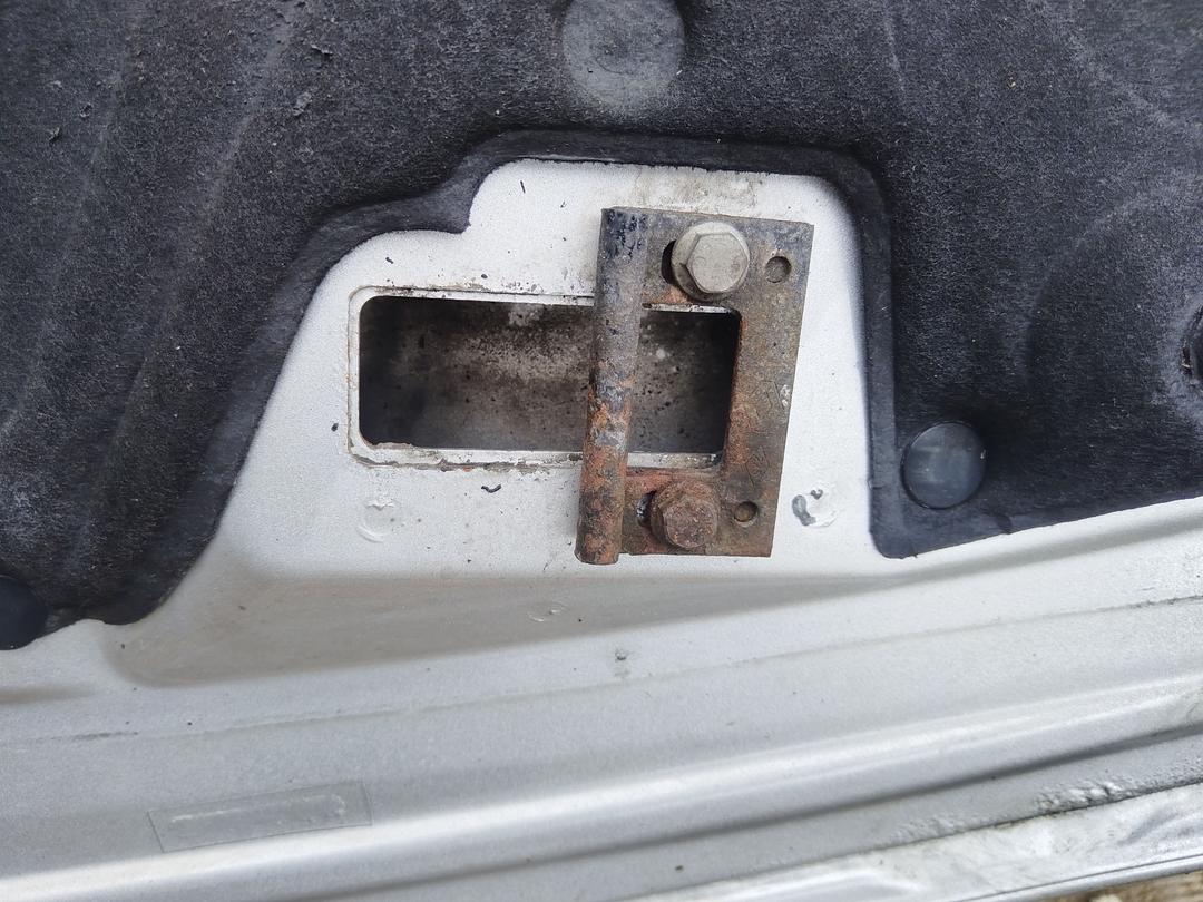 Капот LUH6Z0 Renault Espace undefined