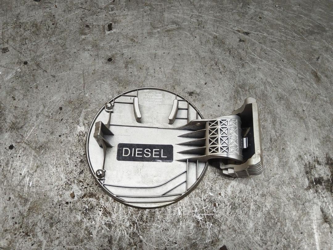 Лючок топливного бака ZHD33N Hyundai Getz купить с доставкой