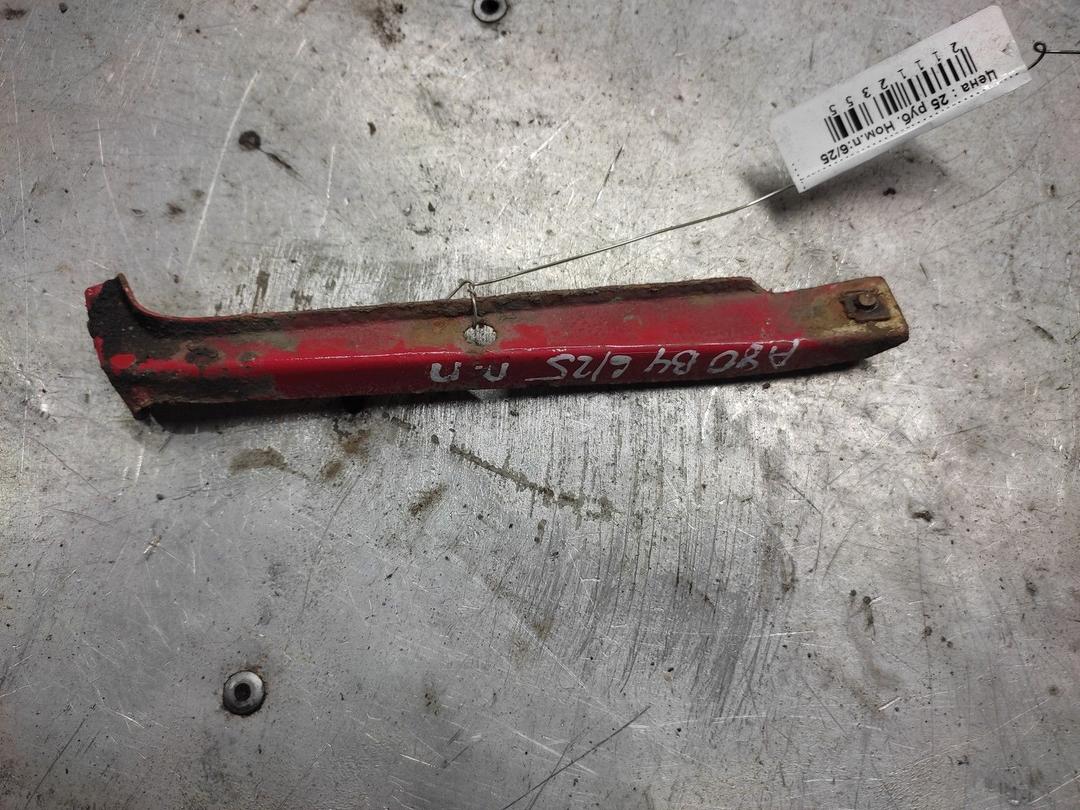 Кронштейн крепления крыла переднего правого 15ZR2N Audi 80 - Фото 2