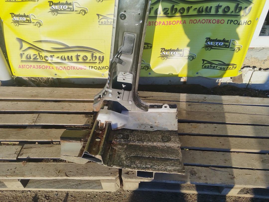 Стойка кузовная центральная правая 6WKHTM BMW X5 E53 купить в магазине запчастей бу