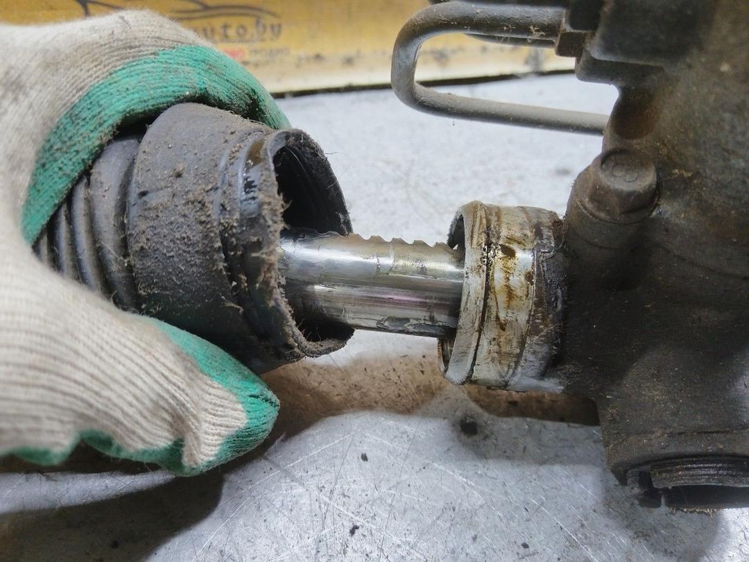 Рулевая рейка HHU9RA Mitsubishi Grandis купить в магазине запчастей бу