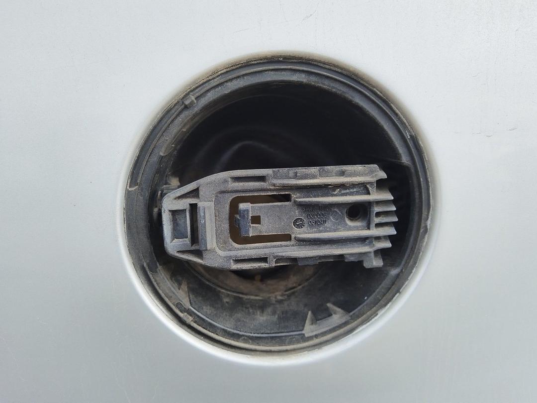 Крыло заднее правое YUX186 Saab 9-3 купить в магазине запчастей бу