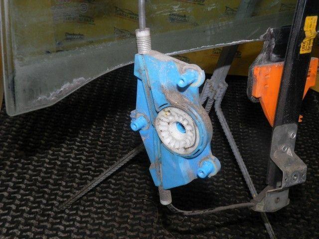 Стеклоподъемник электрический задний правый YU4SIV Audi A4 купить с доставкой