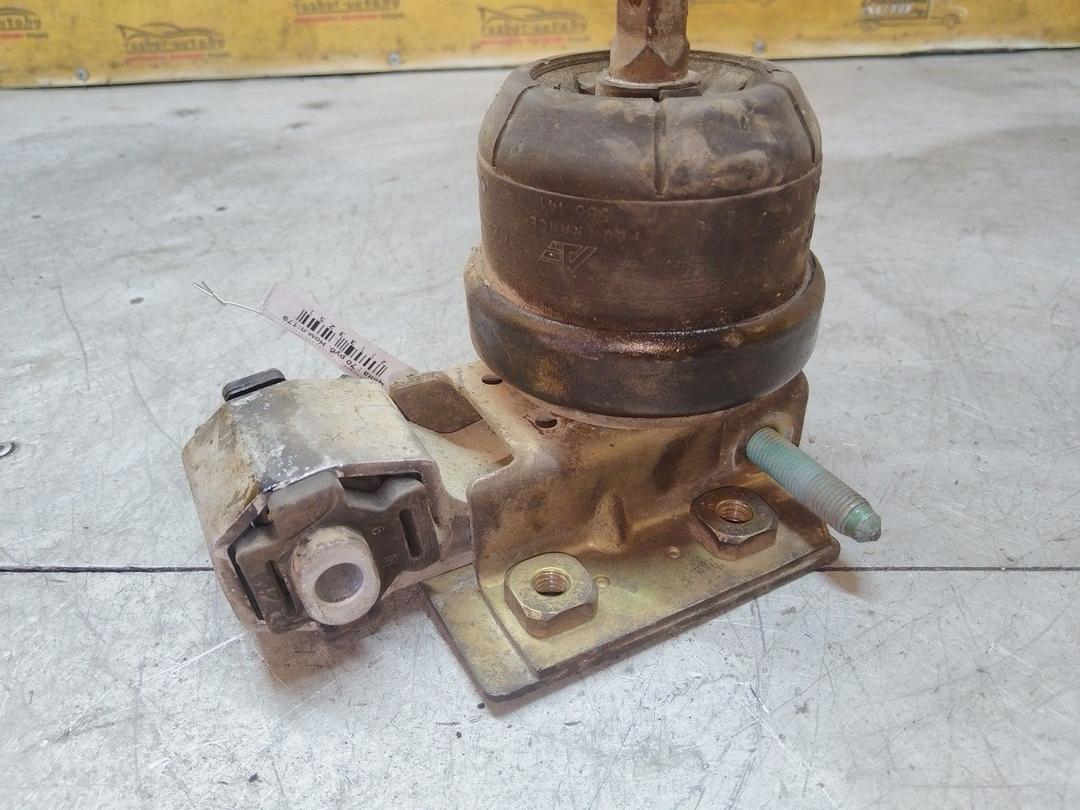 Подушка крепления КПП 4TMJUS Volkswagen Sharan купить с доставкой