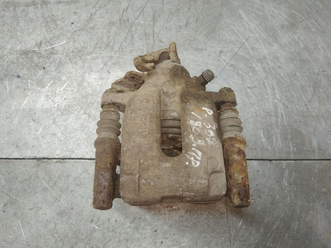 Суппорт задний правый O0F8ZR Peugeot 307 - Фото 2