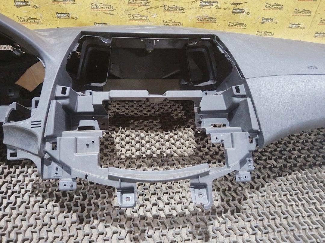 Панель передняя салона (торпедо) U4U65X Mitsubishi Grandis купить в магазине запчастей бу