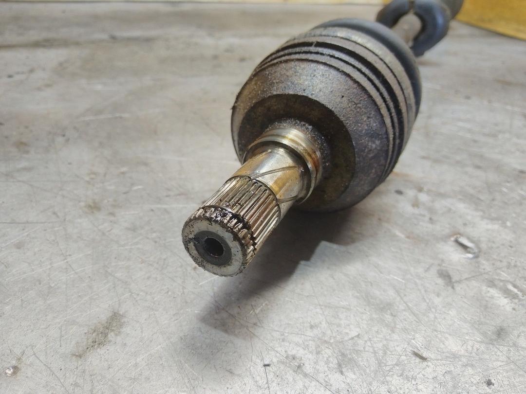 Полуось передняя правая (приводной вал, ШРУС) UIN5AB Opel Astra купить в магазине запчастей бу