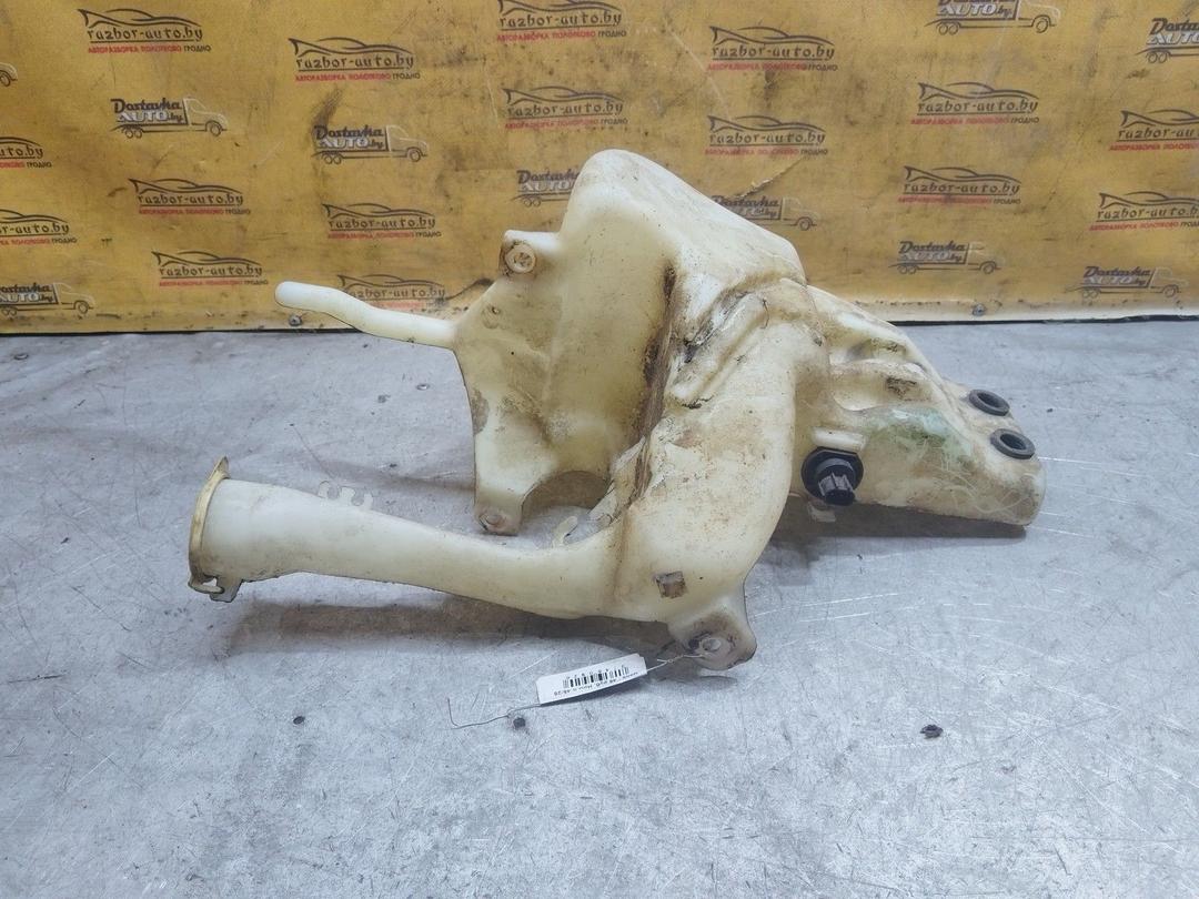 Бачок омывателя 2ZOH3J Mitsubishi Carisma купить с доставкой