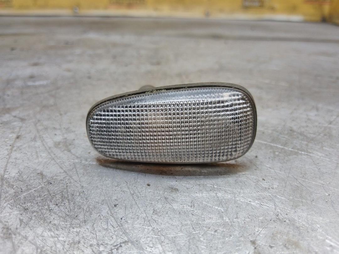 Повторитель передний левый VX33N9 Opel Astra - Фото 1