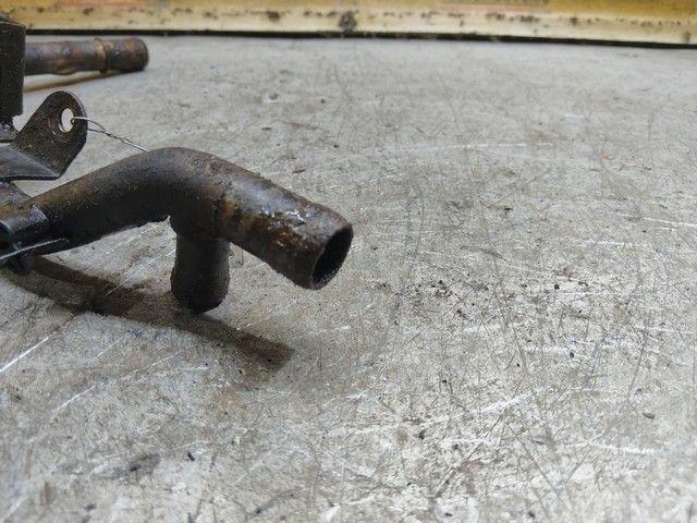 Трубка охлаждающей жидкости металлическая 9SDS0O Audi A4 купить в магазине запчастей бу