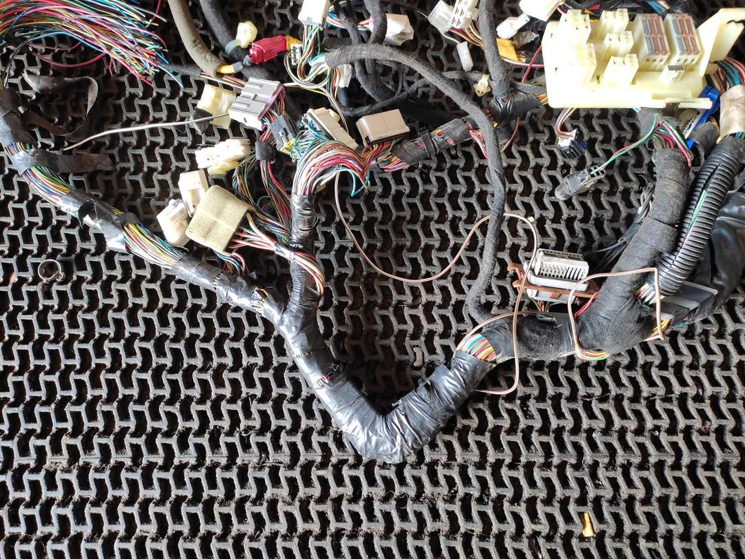 Проводка салона 10OU5N Mitsubishi Space Star купить в магазине запчастей бу