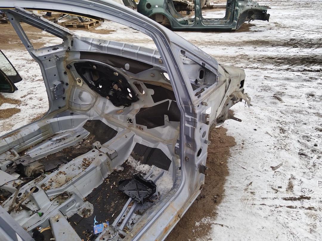 Стойка кузовная передняя правая U8AVM6 Opel Zafira купить