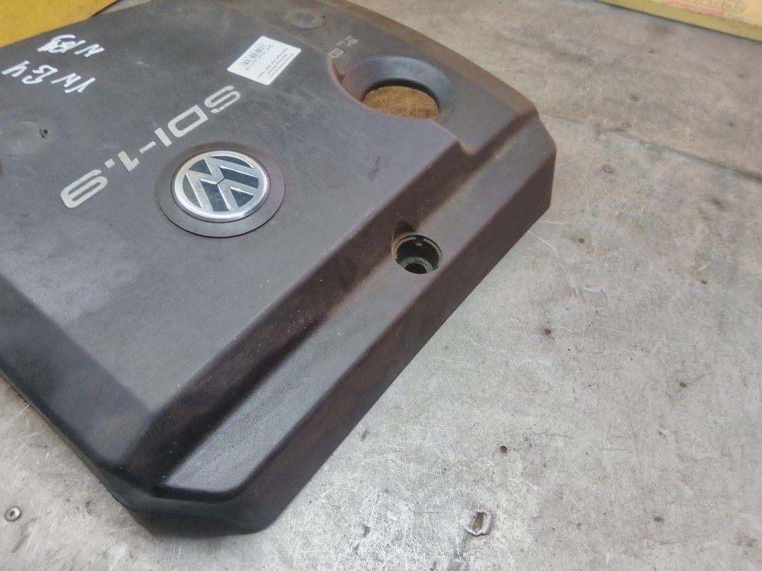 Декоративная крышка двигателя NMHQEI Volkswagen Golf купить