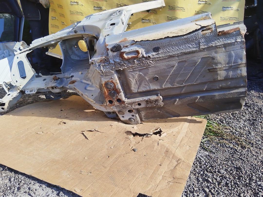 Стойка кузовная передняя левая J4JV0K Renault Scenic купить на авторазборке