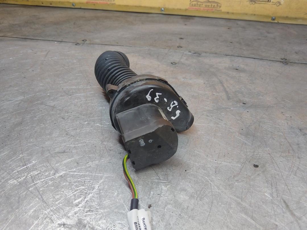 Вентилятор охлаждения отсека электроники YBV3Y7 BMW 5 E39 - Фото 2