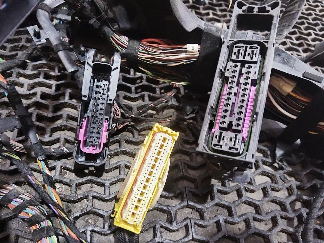 Проводка салона ZBI7EY Volkswagen Jetta - Фото 3