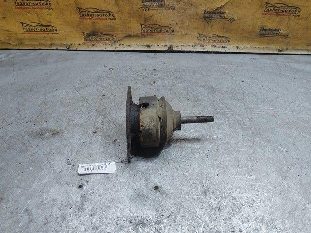 Подушка крепления двигателя QNRGN0 Rover 600