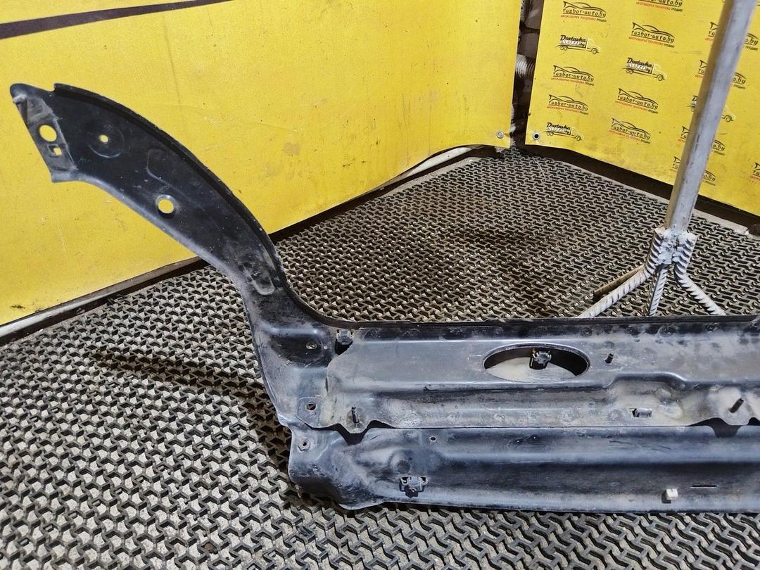 Планка под капот DFJ6WS Peugeot Partner undefined