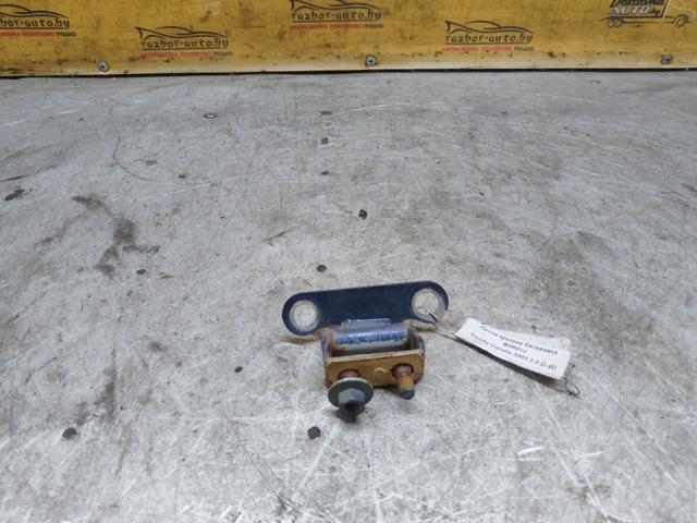 Петля крышки багажника B0R0VJ Toyota Corolla undefined