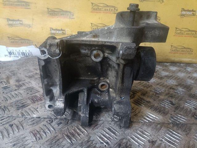 Кронштейн компрессора кондиционера VN77EN Rover 200 - Фото 2