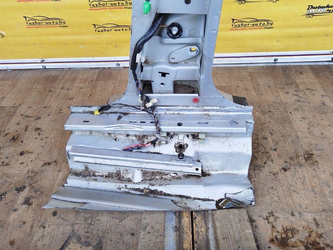 Стойка кузовная центральная правая 5PQMQ3 Volkswagen Golf - Фото 7