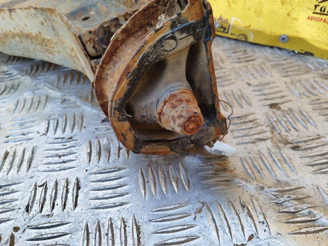 Кронштейн ZWMIF9 Honda HR-V купить в магазине запчастей бу