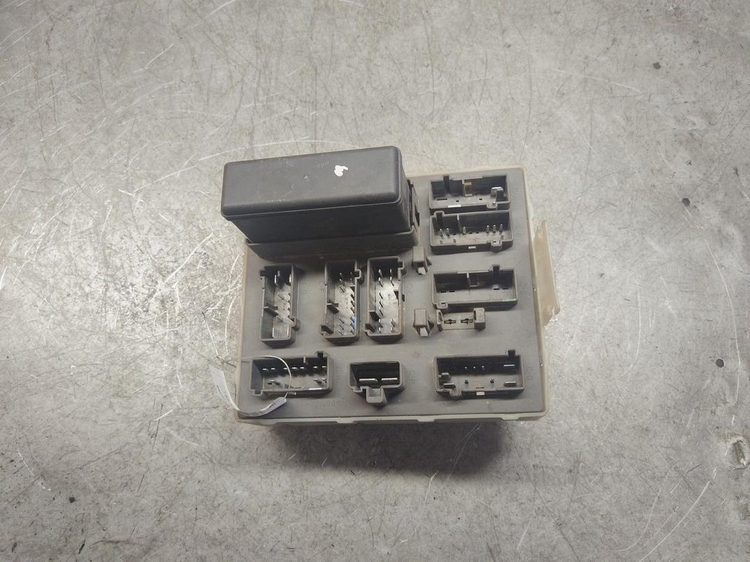 Блок предохранителей 42CE6K Ford Focus - Фото 1