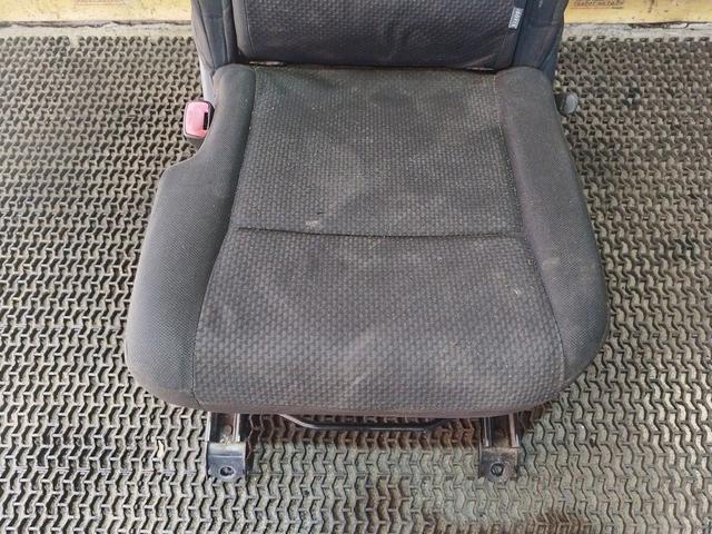 Сиденье заднее YG8SIQ Toyota Corolla Verso - Фото 4